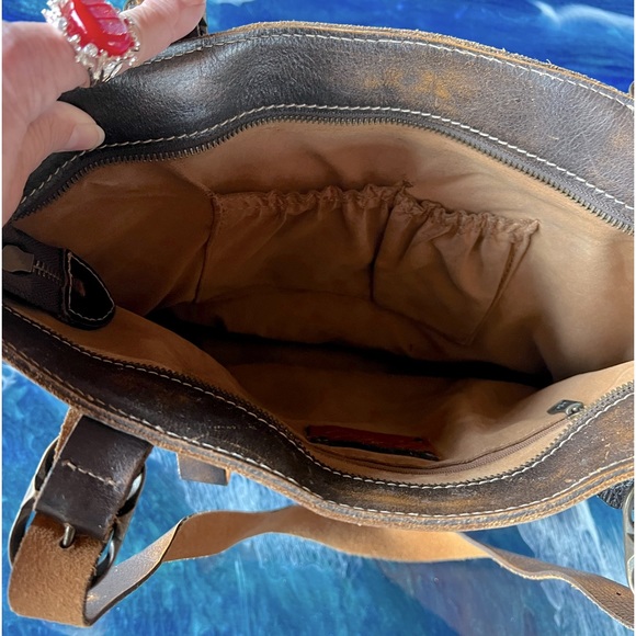 BUY or BUNDLE! Patricia Nash two-toned Bucket Bag 100% leather, full zip top - Picture 7 of 11